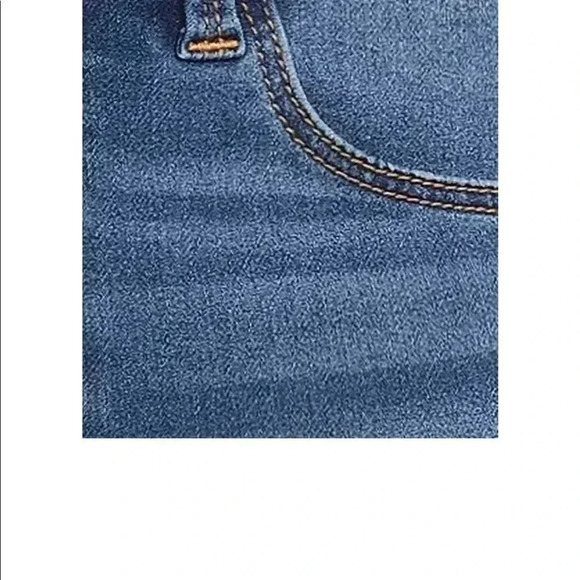 Juniors' Curvy Denim Jeggings from No Boundaries - Picture 4 of 12